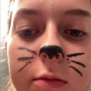 Meet your Posher, Carolyn